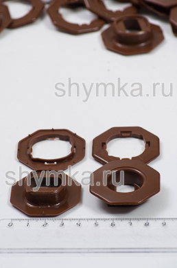 Клипса TL КОРИЧНЕВАЯ для автомобилей 
Toyota, Lexus, Honda с 2012 года 8-ми угольная