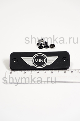 Шеврон резиновый для автоковриков 
MINI + 3 клепки