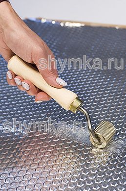 Ролик прикаточный металлический ОТОГНУТЫЙ
диаметр 30мм ширина 35мм деревянная ручка