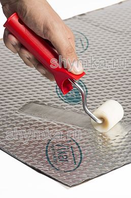 Ролик прикаточный капролоновый 
диаметр 32мм ширина 40мм пластиковая ручка